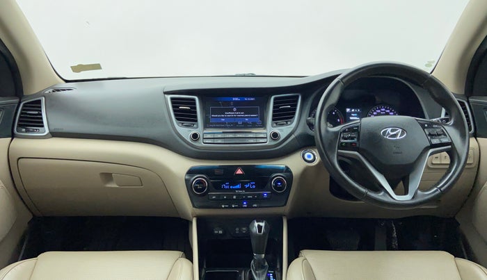 2016 Hyundai Tucson 2WD AT GLS DIESEL, Diesel, Automatic, 1,13,288 km, Dashboard View