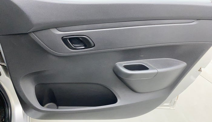 2015 Renault Kwid RXT, Petrol, Manual, 48,799 km, Driver Side Door Panels Control