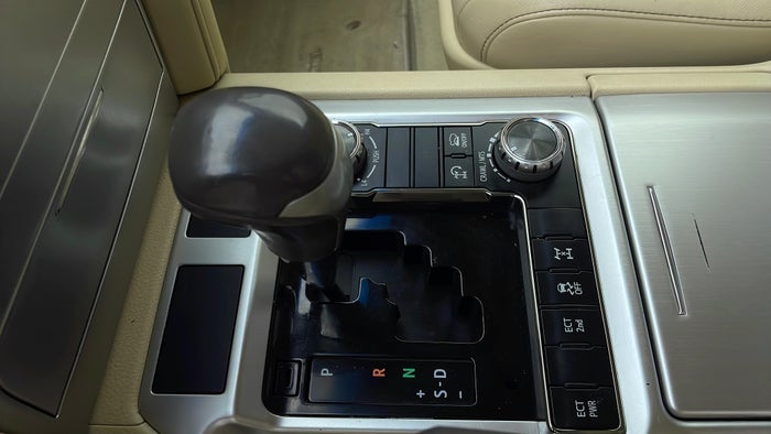 TOYOTA LAND CRUISER-Gear Lever