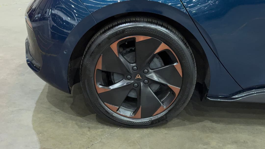 2023 Cupra Born (5 Seat), Automatic, 46810 km, Right Rear Wheel