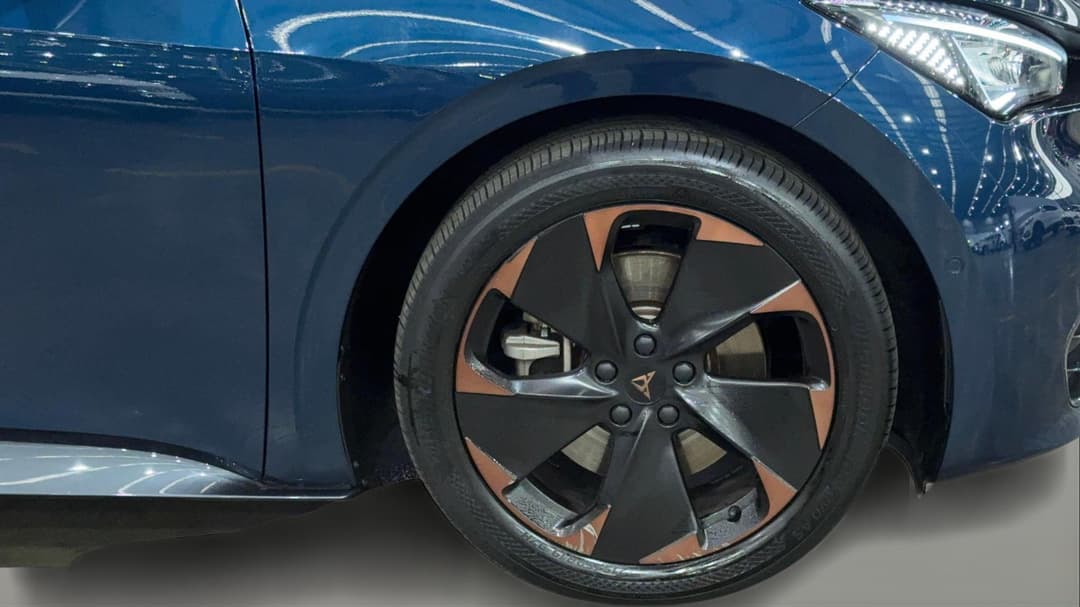 2023 Cupra Born (5 Seat), Automatic, 46810 km, Right Front Wheel