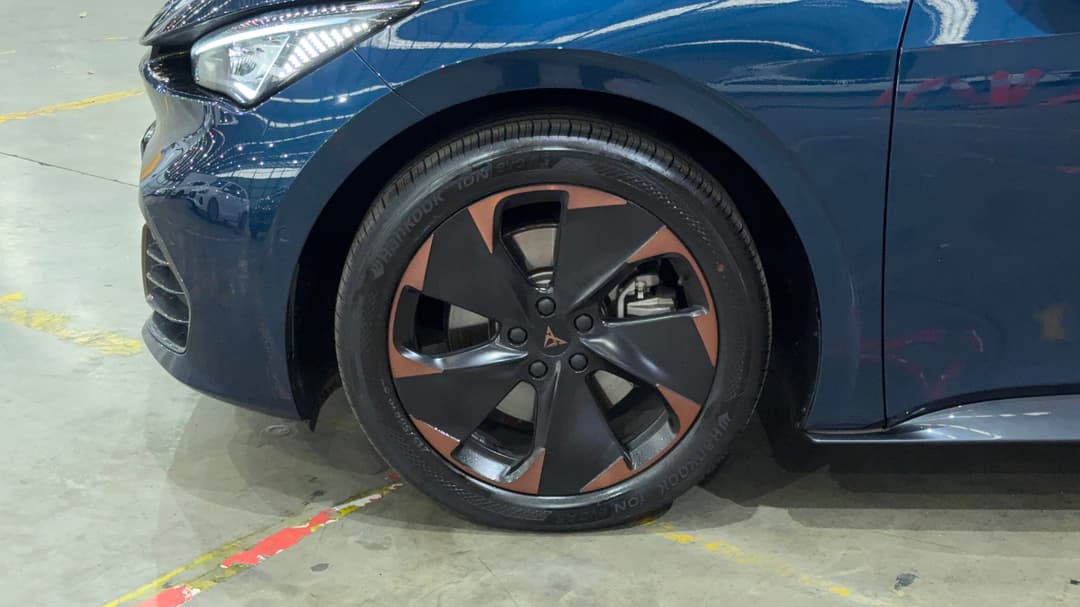 2023 Cupra Born (5 Seat), Automatic, 46810 km, Left Front Wheel