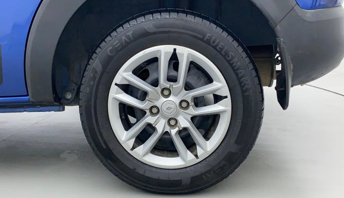 2022 Renault TRIBER RXT, Petrol, Manual, 21,028 km, Left Rear Wheel