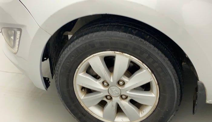 2012 Hyundai i20 SPORTZ 1.2, Petrol, Manual, 99,352 km, Left fender - Lining loose
