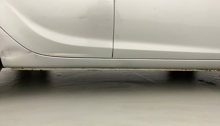 2012 Hyundai i20 SPORTZ 1.2, Petrol, Manual, 99,352 km, Right running board - Minor scratches