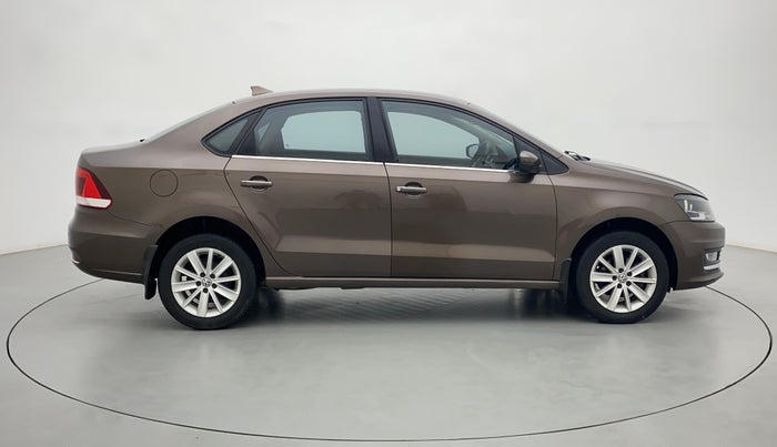 2016 Volkswagen Vento HIGHLINE 1.5 AT, Diesel, Automatic, 1,00,894 km, Right Side View