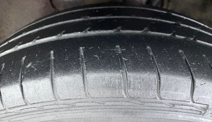 2019 Hyundai Elite i20 1.2 MAGNA PLUS VTVT, Petrol, Manual, 23,577 km, Left Front Tyre Tread