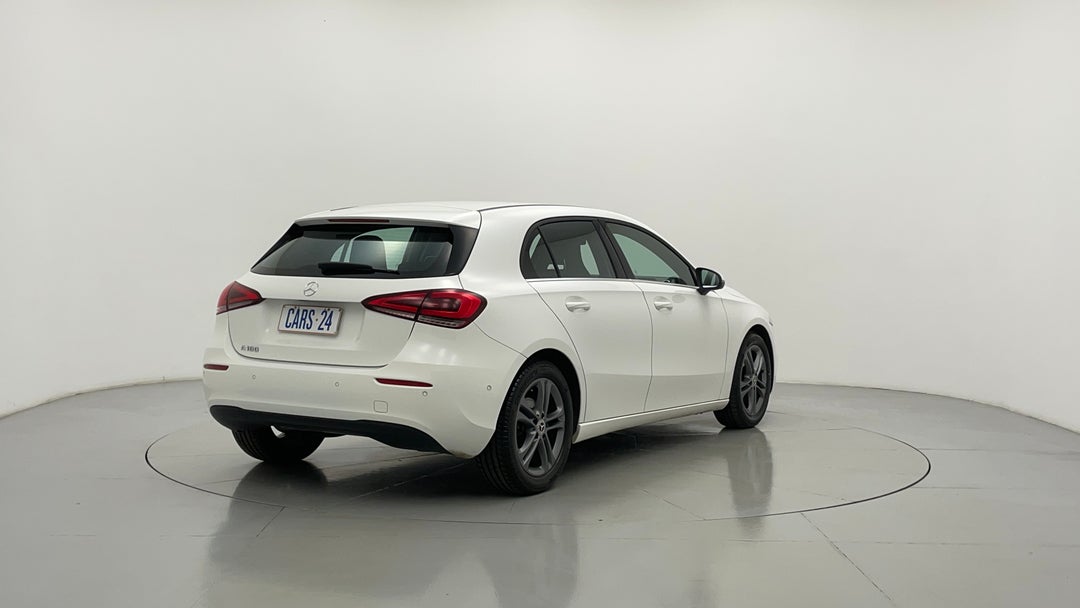 Right Back Diagonal (45- Degree) View