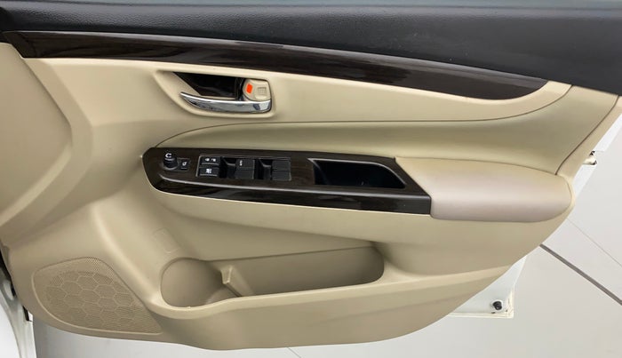 2018 Maruti Ciaz ZETA 1.4  AT PETROL, Petrol, Automatic, 64,501 km, Driver Side Door Panels Control