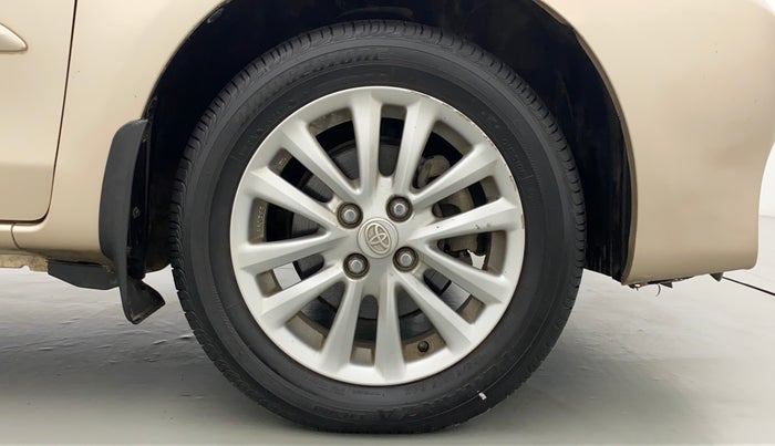 2012 Toyota Etios V, Petrol, Manual, 45,667 km, Right Front Wheel