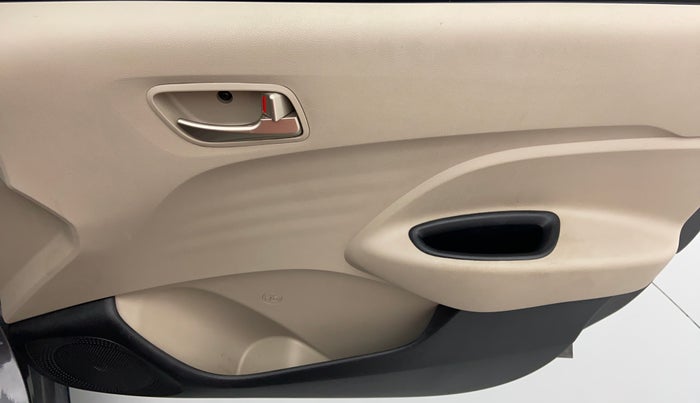 2019 Hyundai NEW SANTRO 1.1 SPORTS MT CNG, CNG, Manual, 36,126 km, Driver Side Door Panels Control