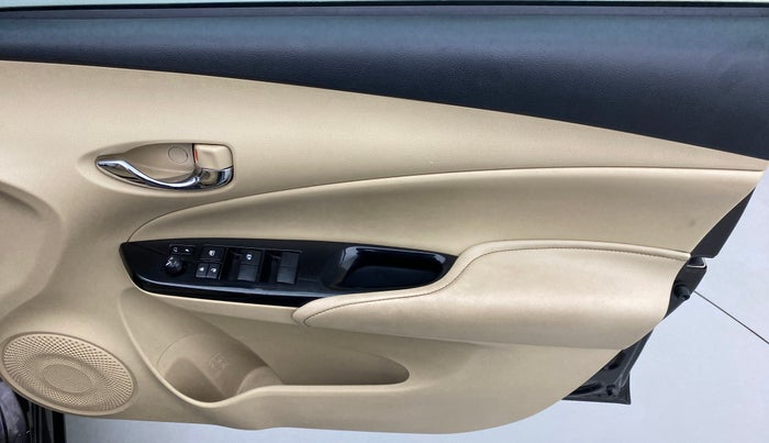 2018 Toyota YARIS VX CVT, Petrol, Automatic, 54,445 km, Driver Side Door Panels Control