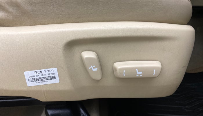 2018 Toyota YARIS VX CVT, Petrol, Automatic, 54,445 km, Driver Side Adjustment Panel