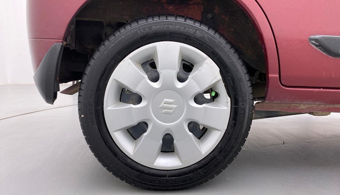 2014 Maruti Alto K10 VXI P, Petrol, Manual, 61,070 km, Right Rear Wheel