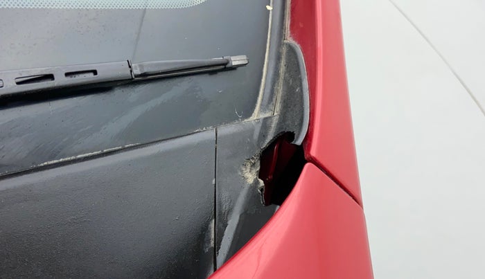 2017 Hyundai Grand i10 SPORTZ (O) 1.2 KAPPA VTVT, Petrol, Manual, 19,924 km, Bonnet (hood) - Cowl vent panel has minor damage