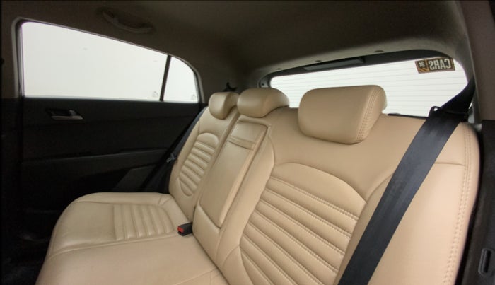 2016 Hyundai Creta SX PLUS AT 1.6 PETROL, Petrol, Automatic, 61,423 km, Right Side Rear Door Cabin
