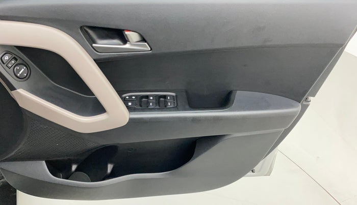 2016 Hyundai Creta SX PLUS AT 1.6 PETROL, Petrol, Automatic, 61,423 km, Driver Side Door Panels Control
