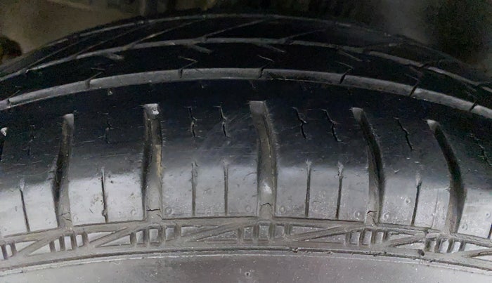 2012 Maruti Swift Dzire VDI BS IV, Diesel, Manual, Left Front Tyre Tread