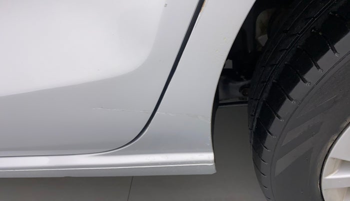 2015 Volkswagen Vento HIGHLINE 1.5 AT, Diesel, Automatic, 89,657 km, Left quarter panel - Minor scratches