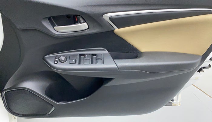2018 Honda Jazz 1.2 V MT, Petrol, Manual, 27,075 km, Driver Side Door Panels Control