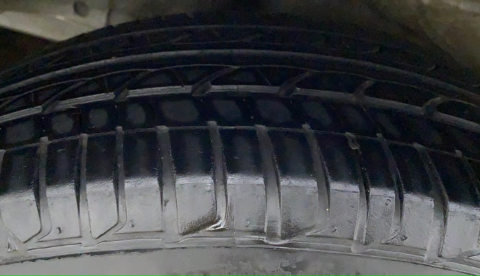 2018 Honda Jazz 1.2 V MT, Petrol, Manual, 27,075 km, Right Rear Tyre Tread