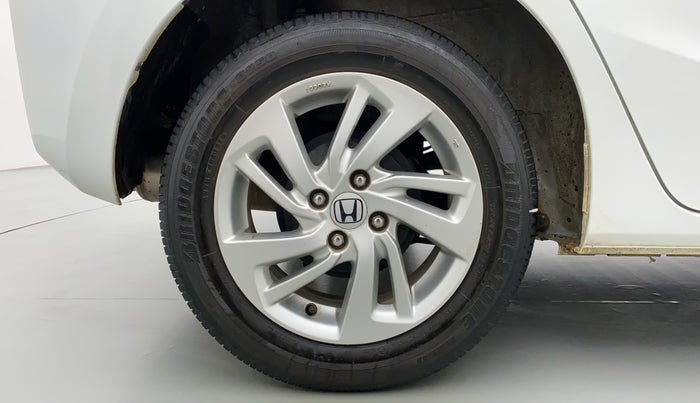 2018 Honda Jazz 1.2 V MT, Petrol, Manual, 27,075 km, Right Rear Wheel