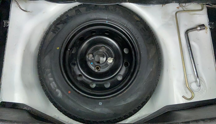2014 Maruti Swift VXI D, Petrol, Manual, 92,380 km, Spare Tyre