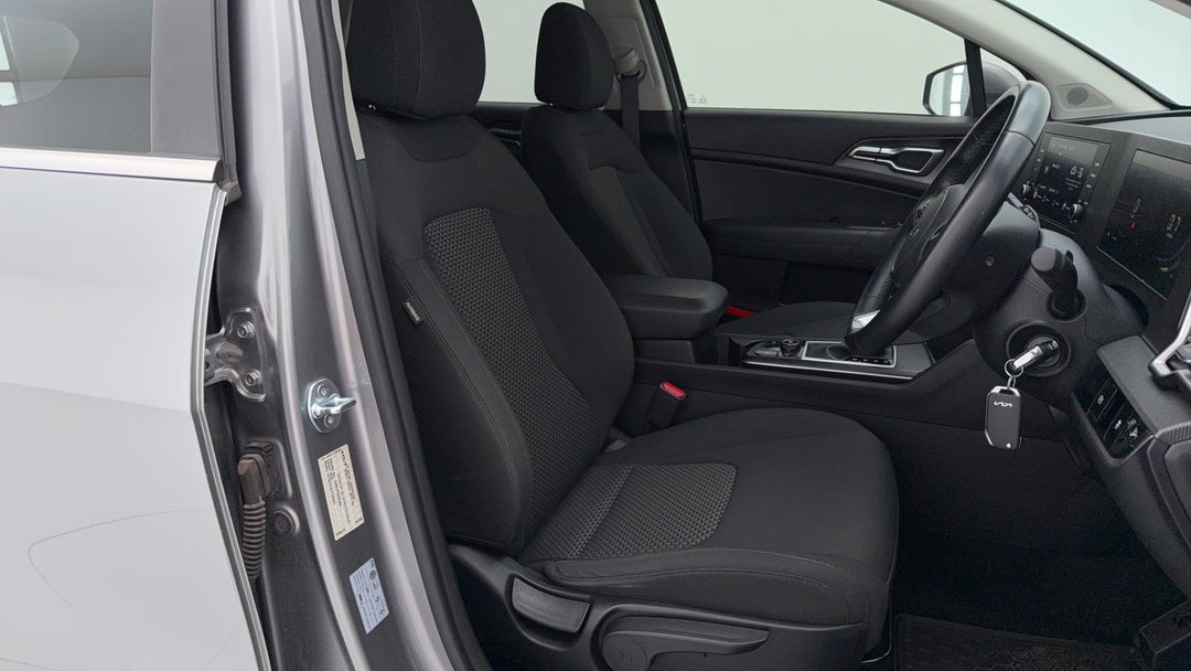 2023 Kia Sportage S (fwd), Automatic, 45535 km, Right Side Front Door Cabin View