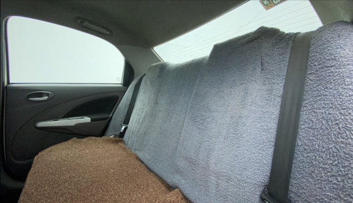 2011 Toyota Etios V, Petrol, Manual, 1,06,052 km, Right Side Rear Door Cabin