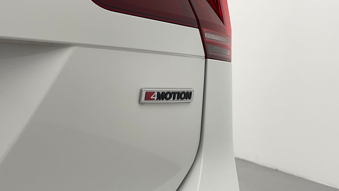 Badge (Boot Right Side)