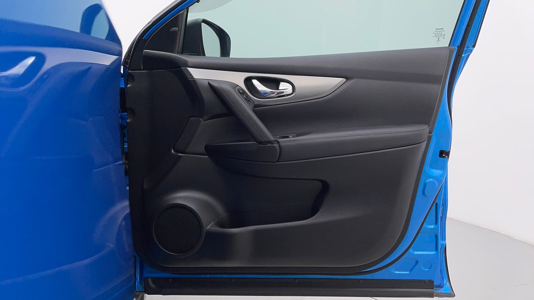 2017 Nissan Qashqai N-tec, Automatic, 88665 km, Speaker View