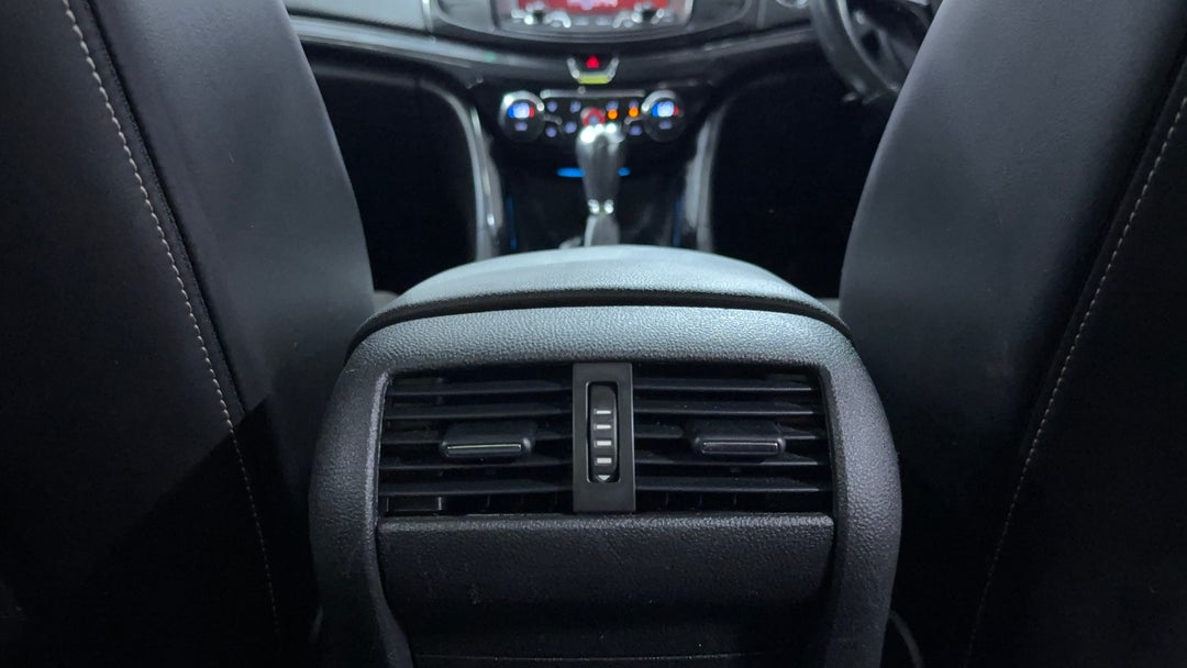 2017 Holden Commodore Sv6, Automatic, 153195 km, Rear A/C Vent