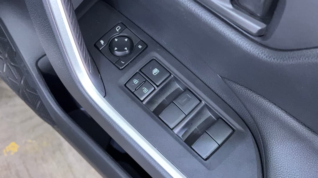 2025 Toyota RAV4 Gx (2WD) Hybrid, Automatic, 23561 km, Drivers Side Door Panel Controls