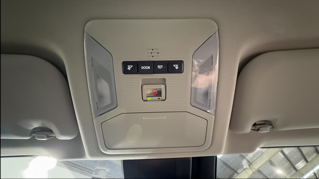 2025 Toyota RAV4 Gx (2WD) Hybrid, Automatic, 23561 km, On-Roof Controls/Sunglass holder