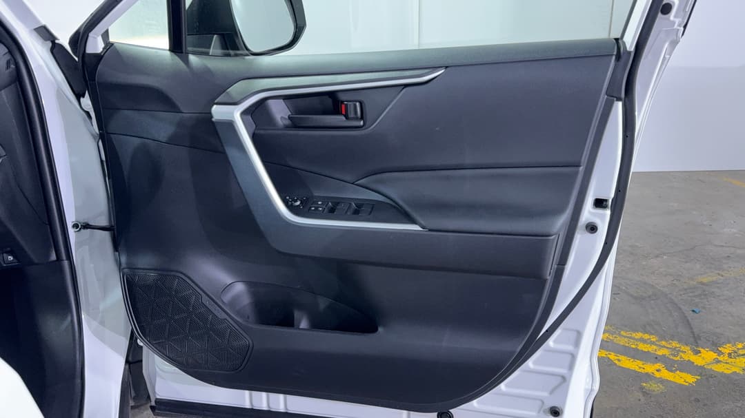 2025 Toyota RAV4 Gx (2WD) Hybrid, Automatic, 23561 km, Speaker View