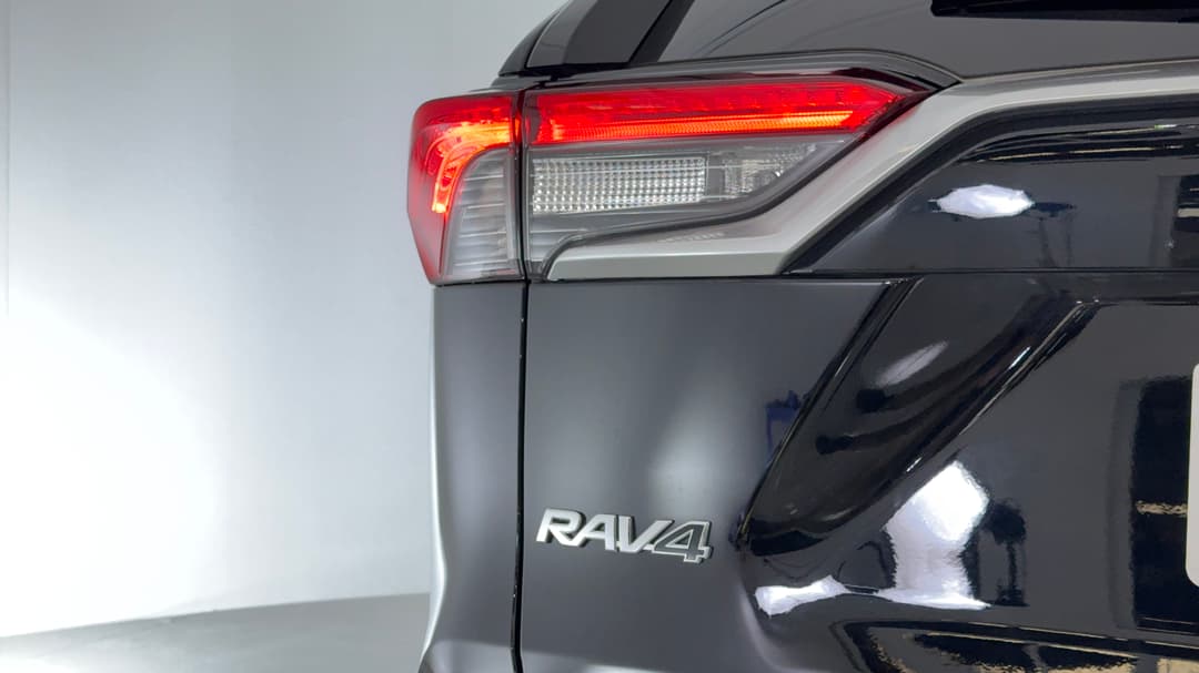 2025 Toyota RAV4 Cruiser (AWD) Hybrid, Automatic, 25923 km, Badge (Boot Left Side)