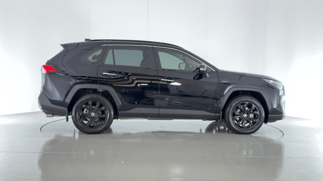2025 Toyota RAV4 Cruiser (AWD) Hybrid, Automatic, 25923 km, Right Side View