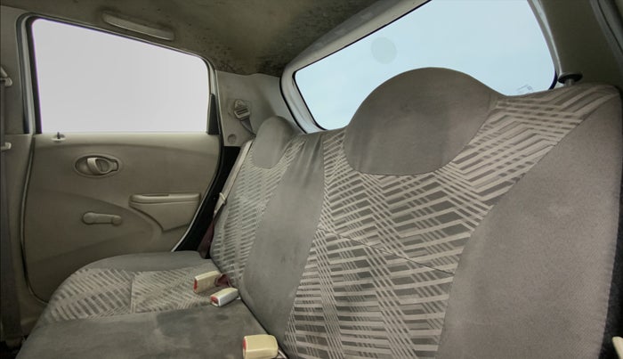 2017 Datsun Go T, Petrol, Manual, 72,762 km, Right Side Rear Door Cabin