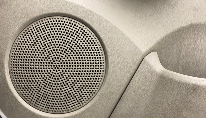 2017 Datsun Go T, Petrol, Manual, 72,762 km, Speaker