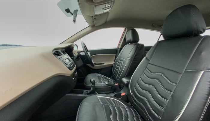 2017 Hyundai Elite i20 MAGNA 1.2, Petrol, Manual, 37,490 km, Right Side Front Door Cabin