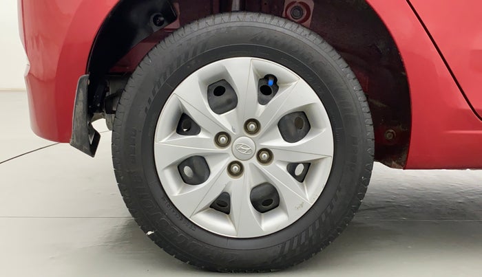 2017 Hyundai Elite i20 MAGNA 1.2, Petrol, Manual, 37,490 km, Right Rear Wheel
