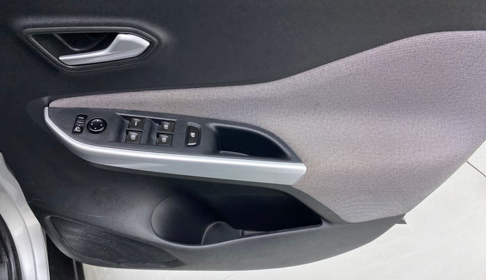 2022 Nissan MAGNITE XV EXECUTIVE, Petrol, Manual, 3,391 km, Driver Side Door Panels Control