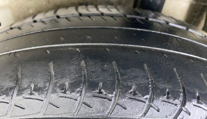 2017 Maruti Celerio VXI CNG D, CNG, Manual, 62,844 km, Left Rear Tyre Tread