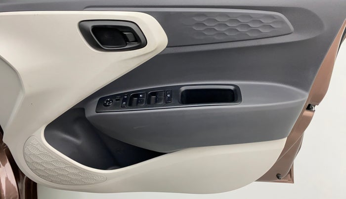 2020 Hyundai AURA S CRDI, Diesel, Manual, 14,522 km, Driver Side Door Panels Control