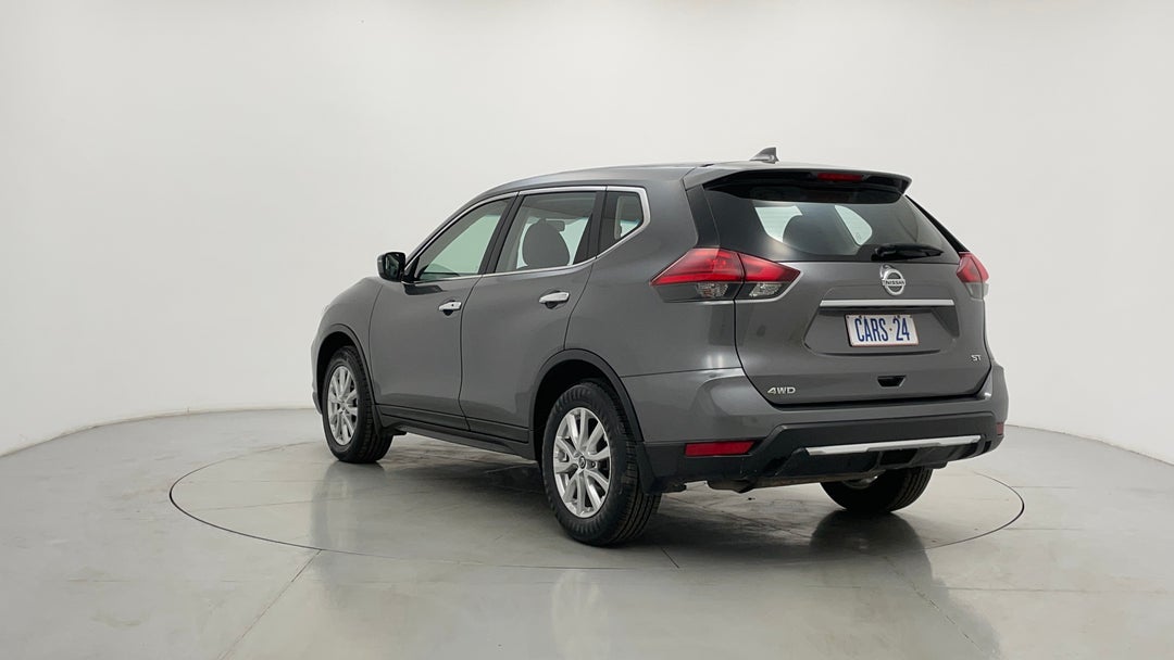 Left Back Diagonal (45- Degree) View