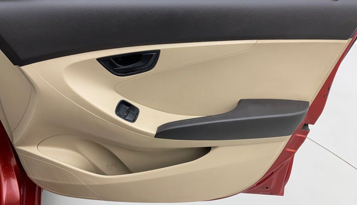 2014 Hyundai Eon MAGNA +, Petrol, Manual, 59,169 km, Driver Side Door Panels Control