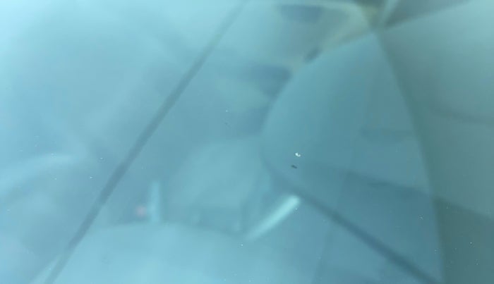 2014 Hyundai Eon MAGNA +, Petrol, Manual, 59,169 km, Front windshield - Minor spot on windshield