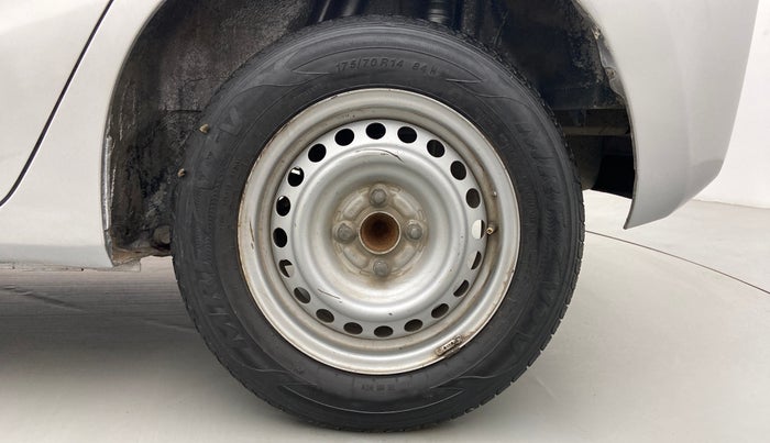 2015 Honda Jazz 1.2 E MT, Petrol, Manual, 99,449 km, Left Rear Wheel