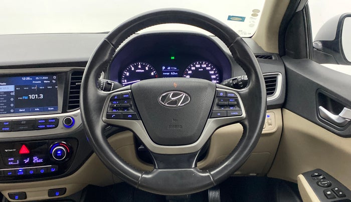 2017 Hyundai Verna 1.6 SX VTVT AT (O), Petrol, Automatic, 46,271 km, Steering Wheel Close Up