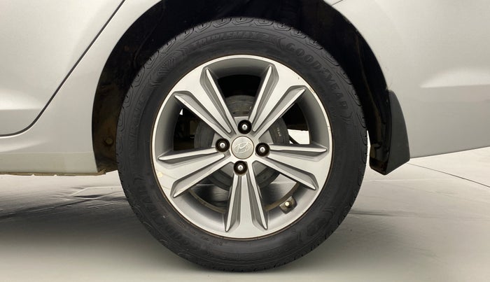 2017 Hyundai Verna 1.6 SX VTVT AT (O), Petrol, Automatic, 46,271 km, Left Rear Wheel